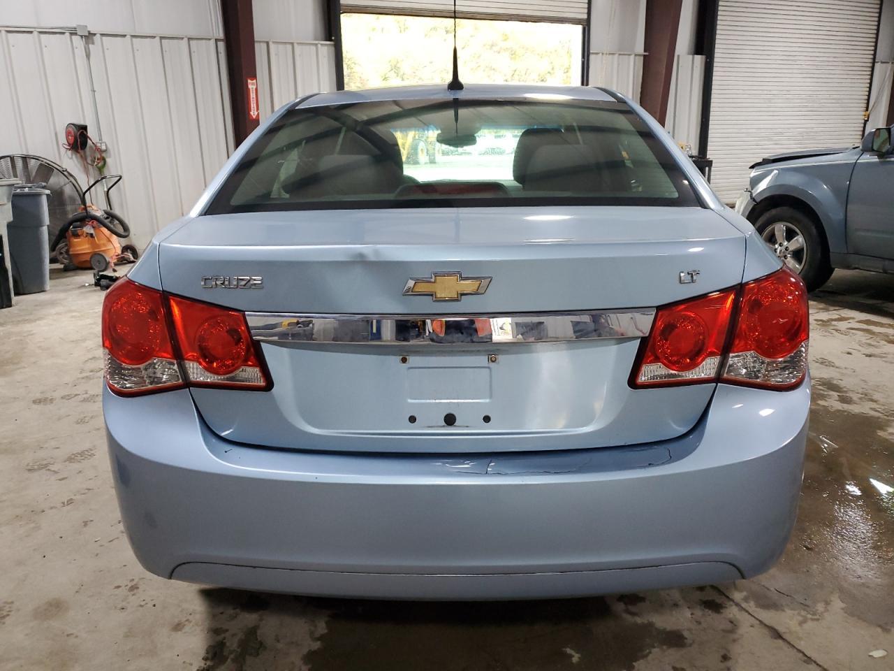 2012 Chevrolet Cruze Lt - Image 6