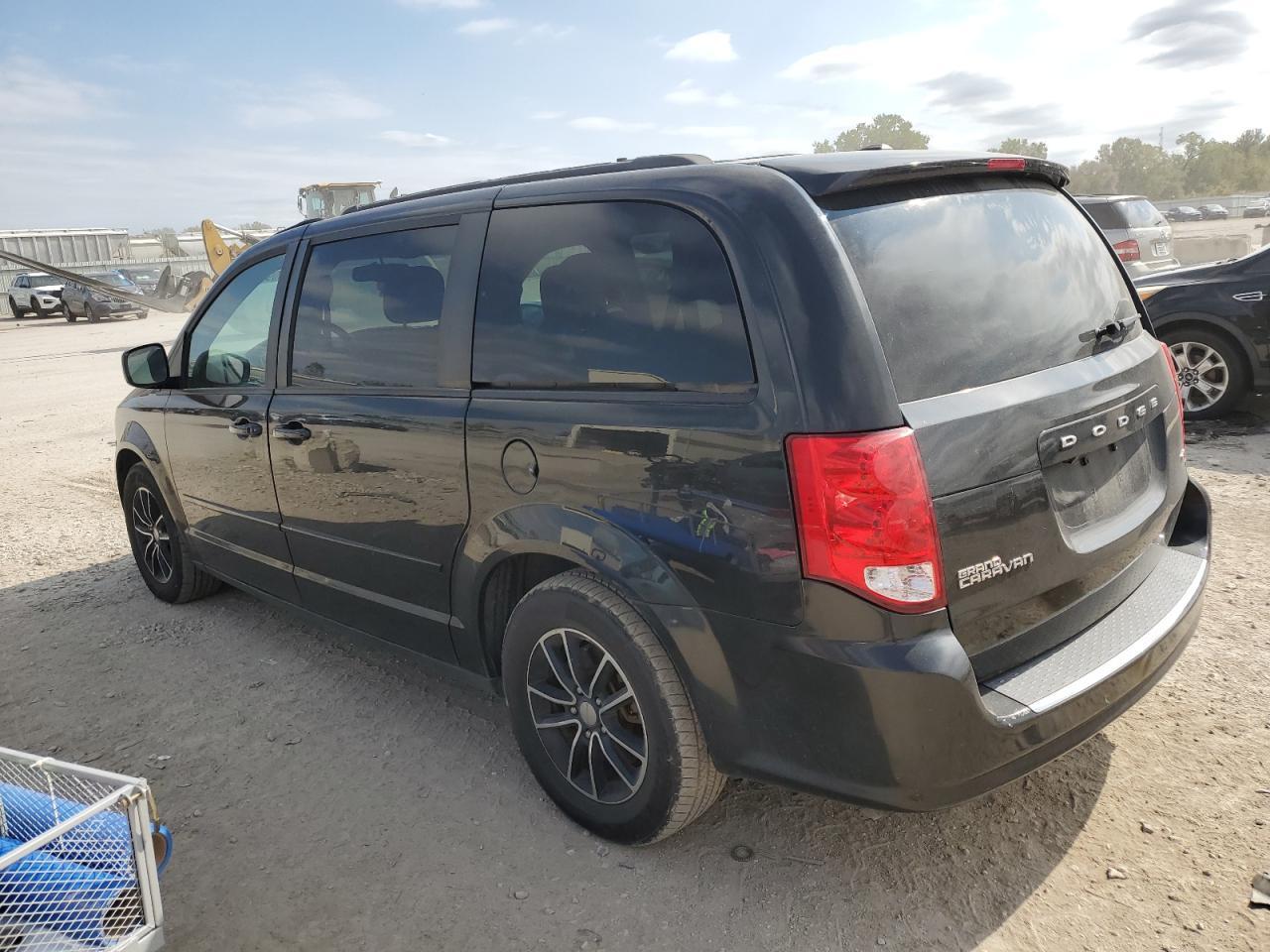 2017 Dodge Grand Caravan Gt - Фото 2