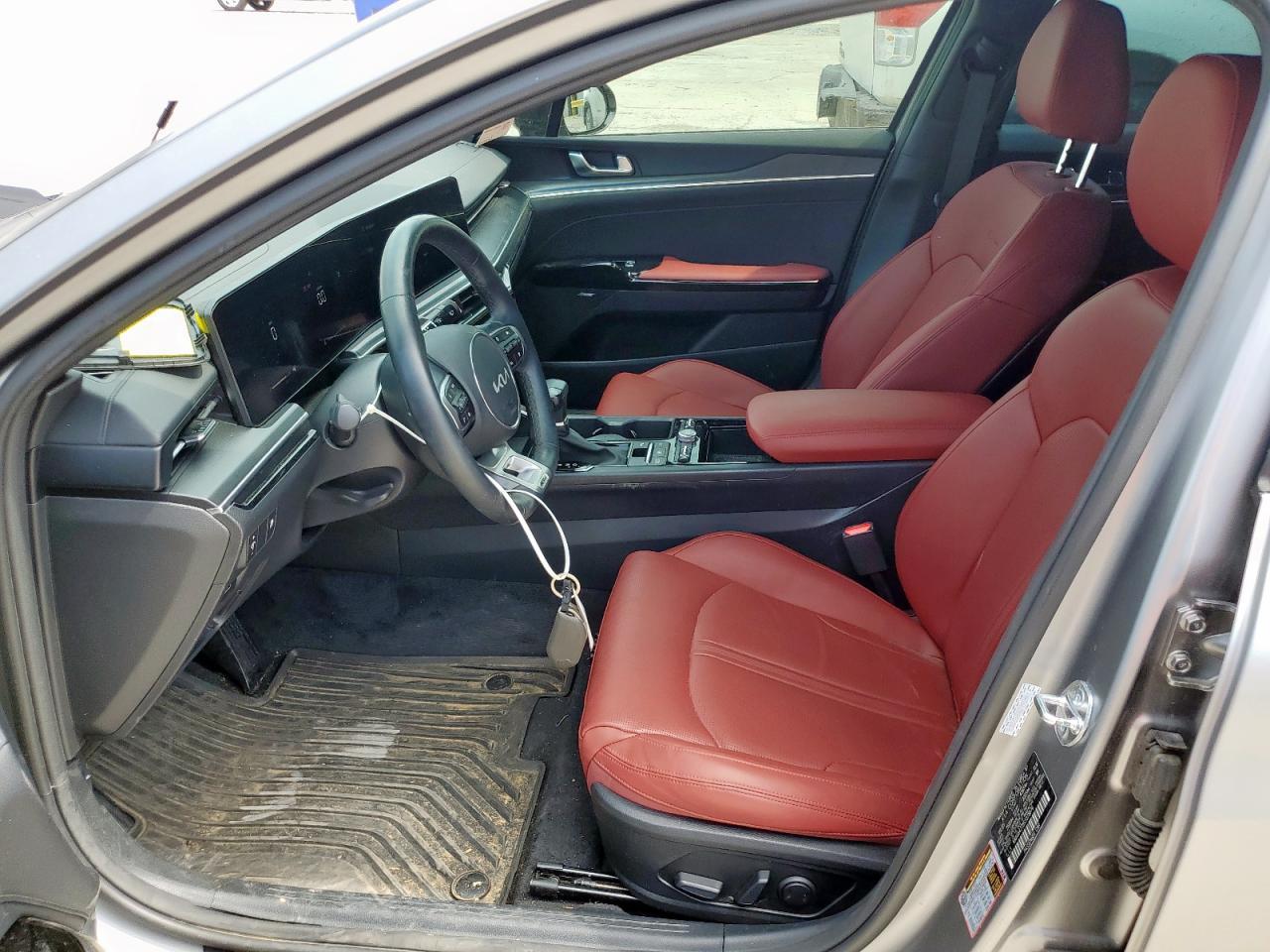 2025 Kia K5 Gt Line - Image 7