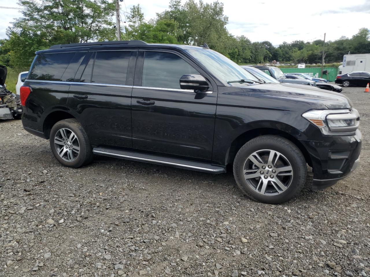 2023 Ford Expedition Xlt - Фото 4