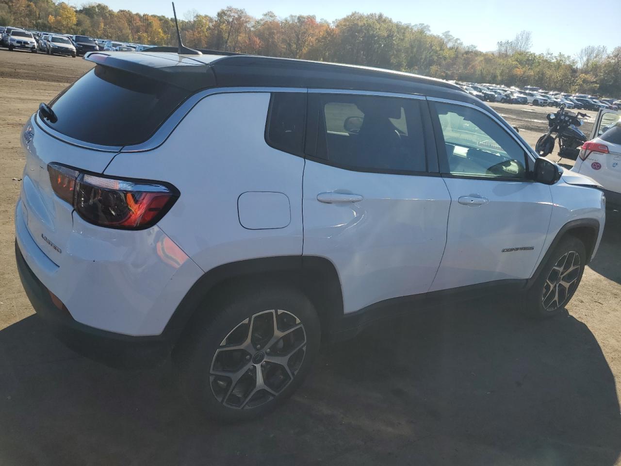 2025 Jeep Compass Limited - Фото 3