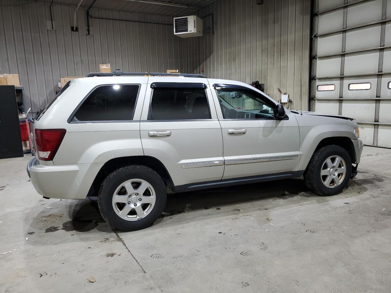 2010 Jeep Grand Cherokee Laredo - Фото 3