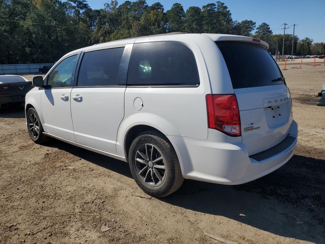 2019 Dodge Grand Caravan Gt - Фото 2