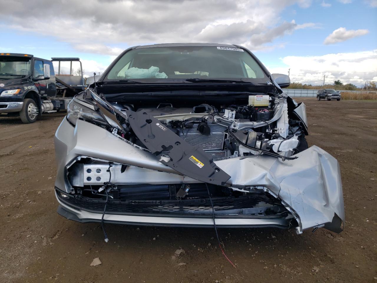 2025 Toyota Sienna Xle - Фото 5