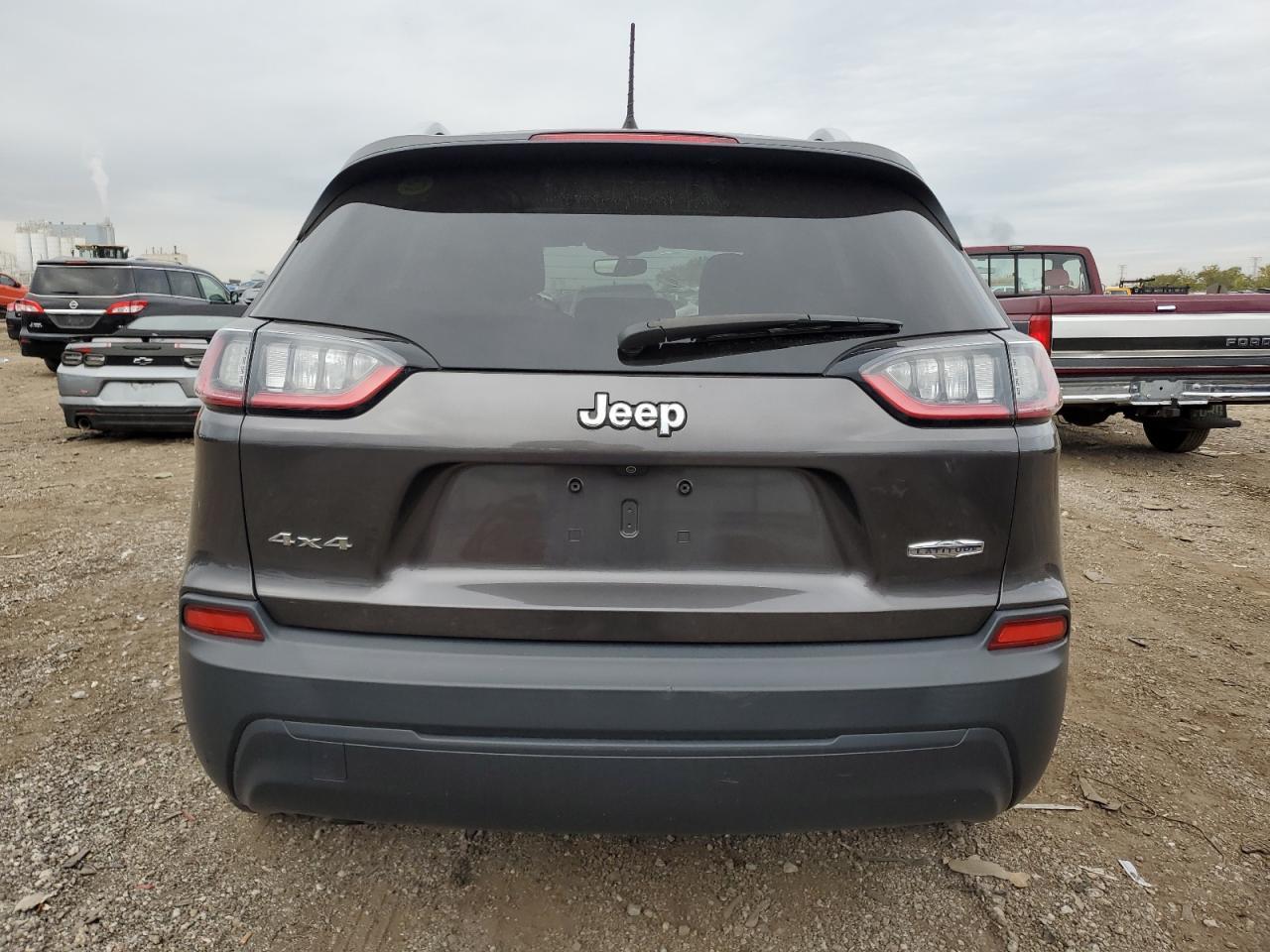 2019 Jeep Cherokee Latitude Plus - Фото 6
