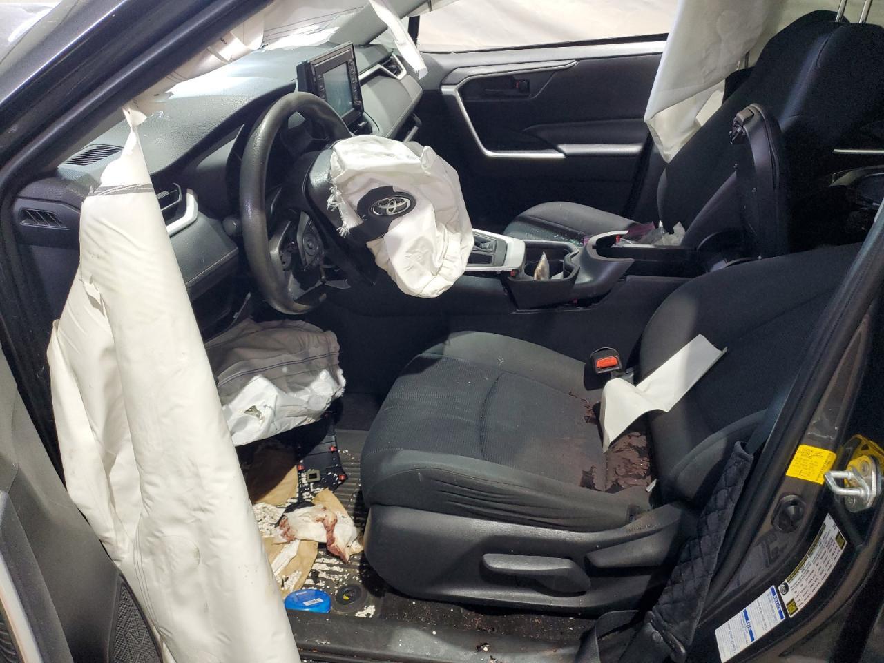 2019 Toyota Rav4 Le - Image 7