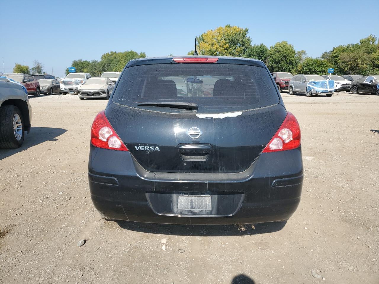 2011 Nissan Versa S - Image 6
