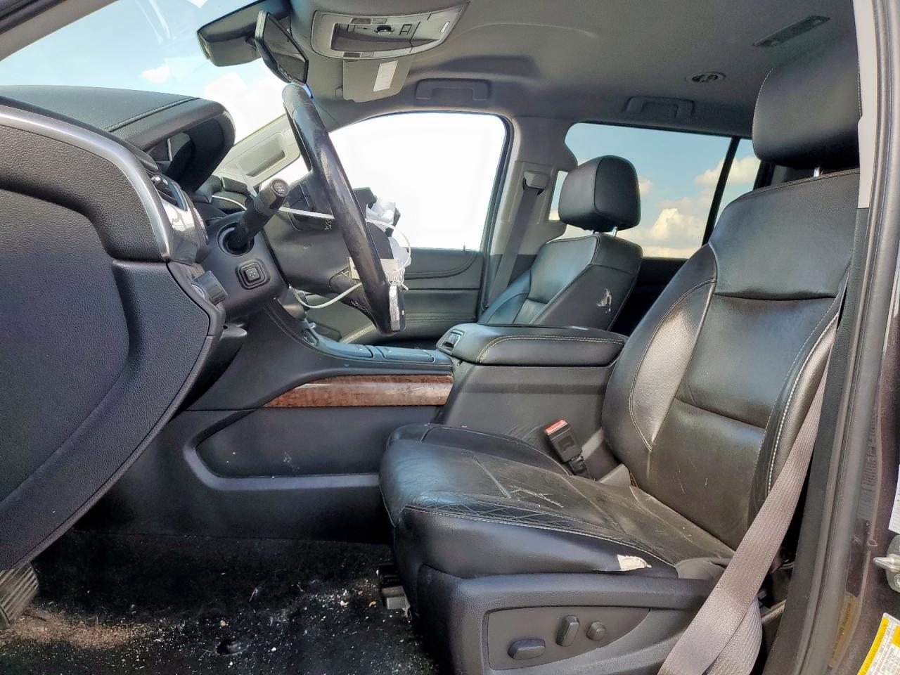 2017 Chevrolet Suburban C1500 Premier - Фото 7