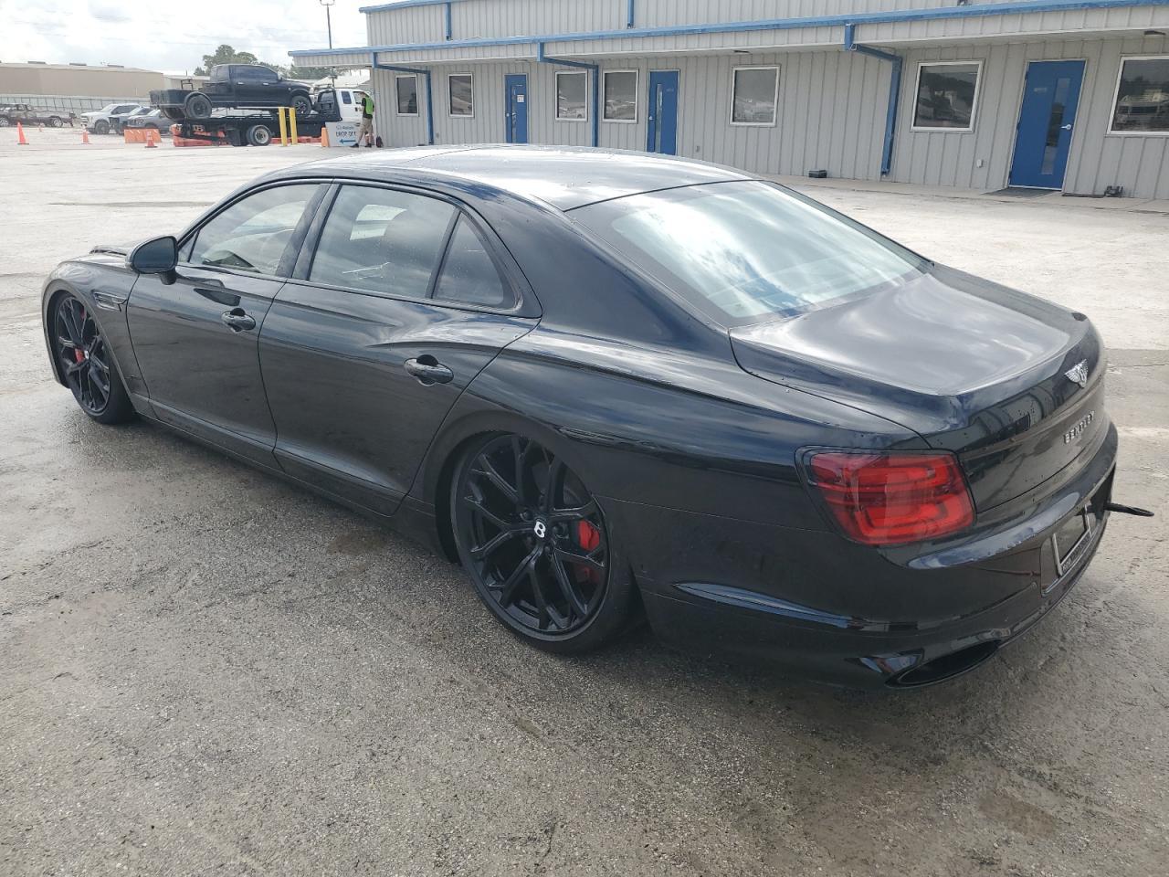 2024 Bentley Flying Spur - Фото 2