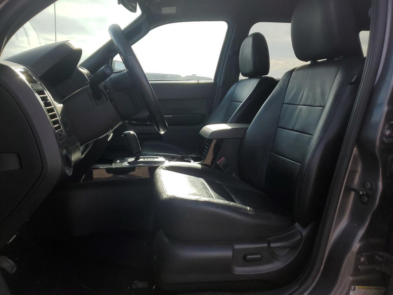 2010 Ford Escape Limited - Image 7