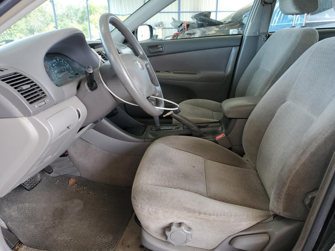 2002 Toyota Camry Le - Фото 7