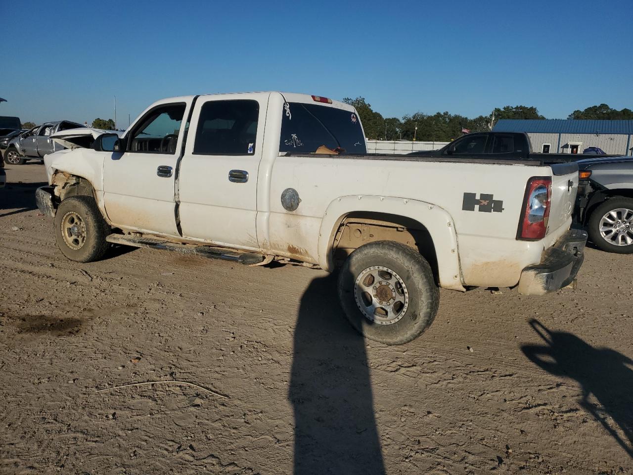 2005 Chevrolet Silverado K2500 Heavy Duty - Image 2