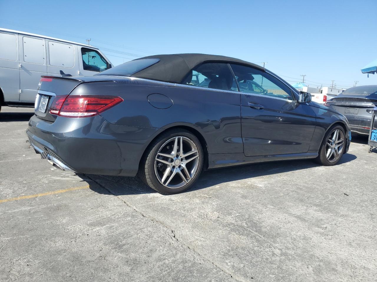 2016 Mercedes-Benz E 400 - Image 3