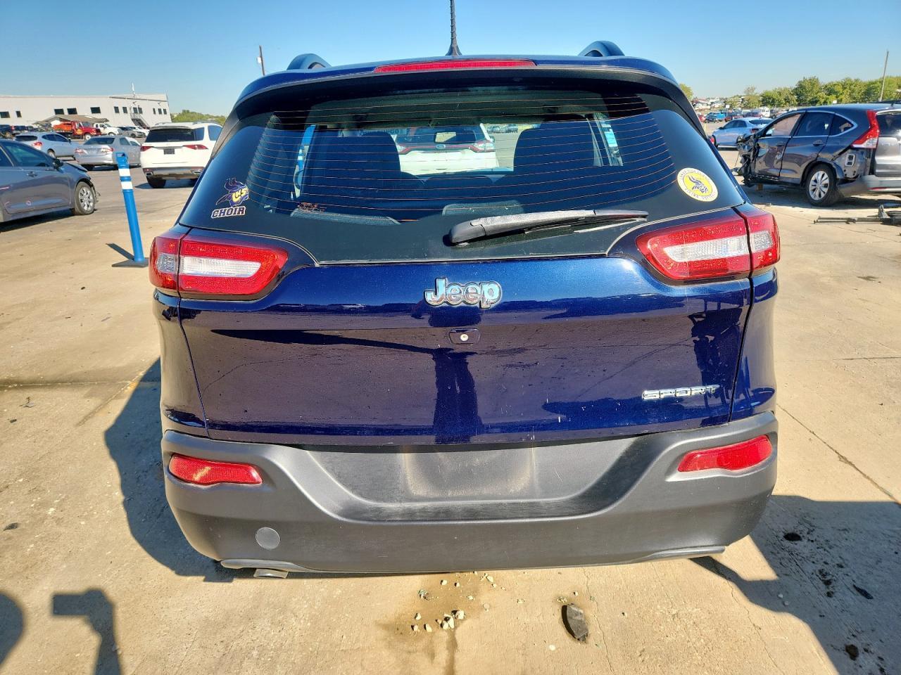 2015 Jeep Cherokee Sport - Фото 6