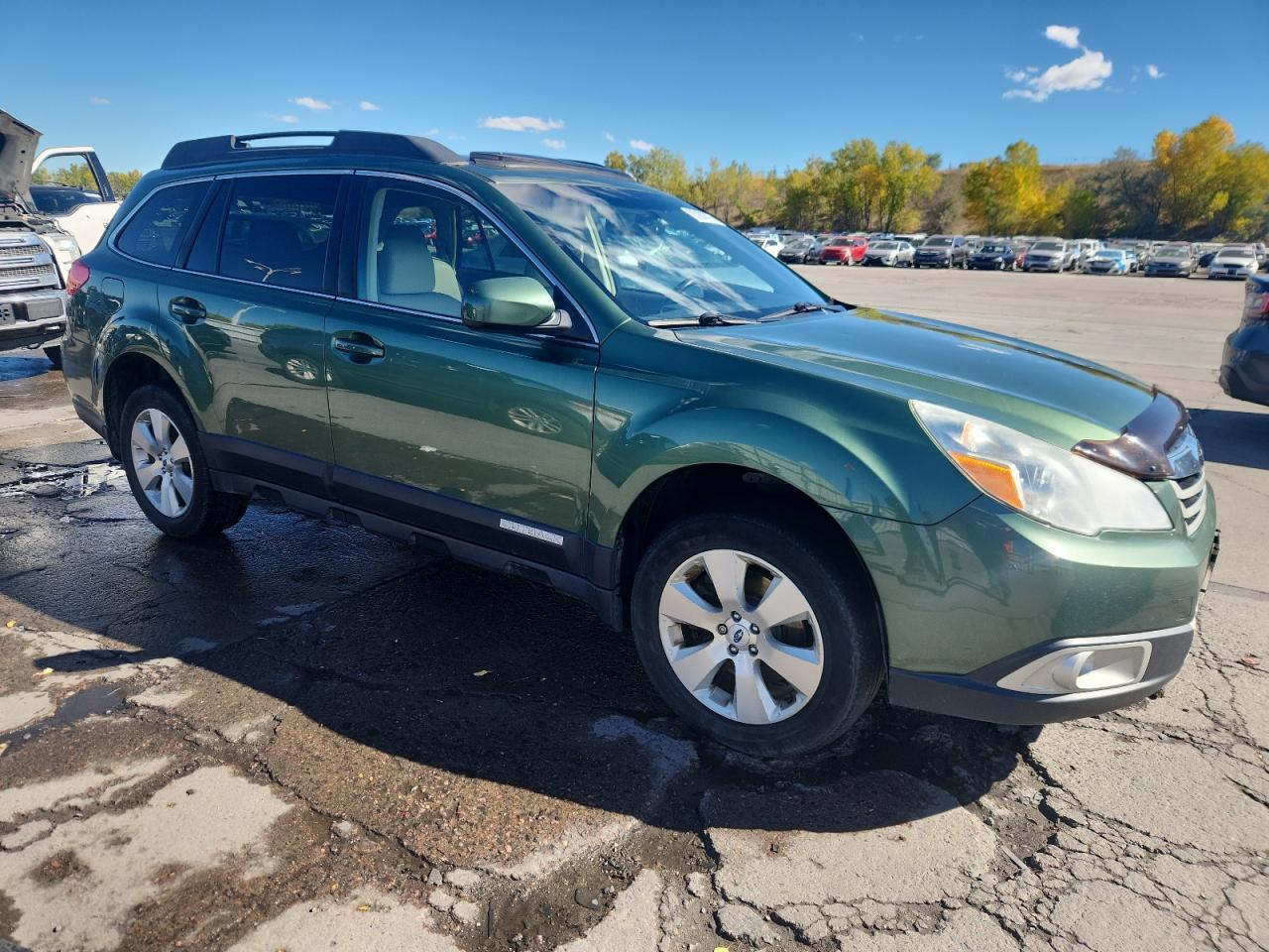 2012 Subaru Outback 3.6R Limited - Image 4