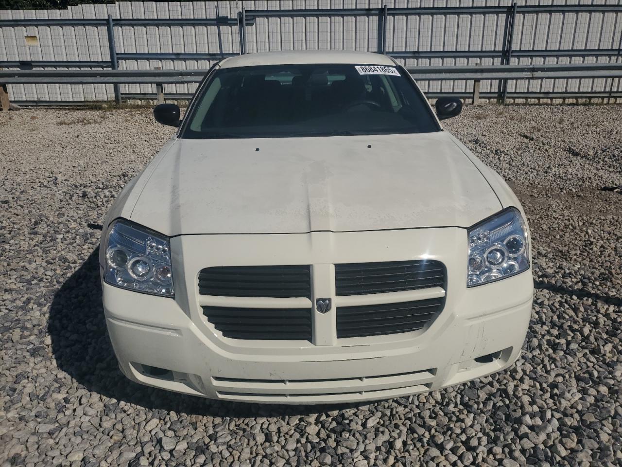 2005 Dodge Magnum Se - Image 5