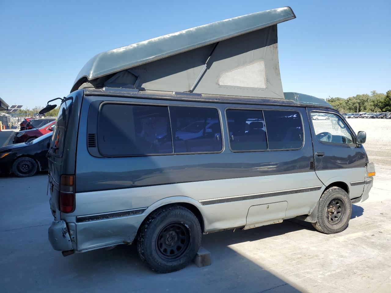 1992 Toyota Hi Ace - Фото 3