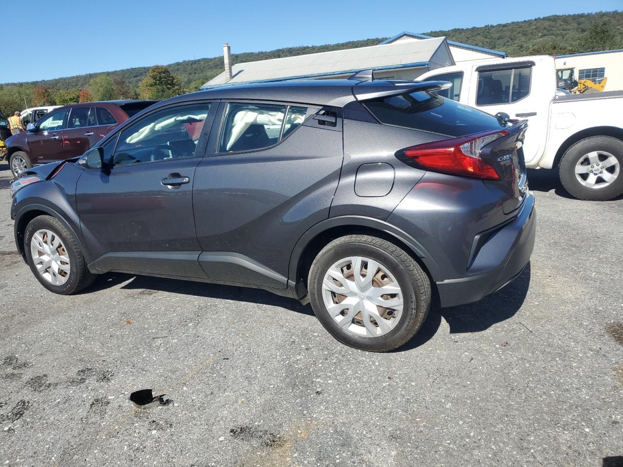2021 Toyota C-Hr Xle - Фото 2