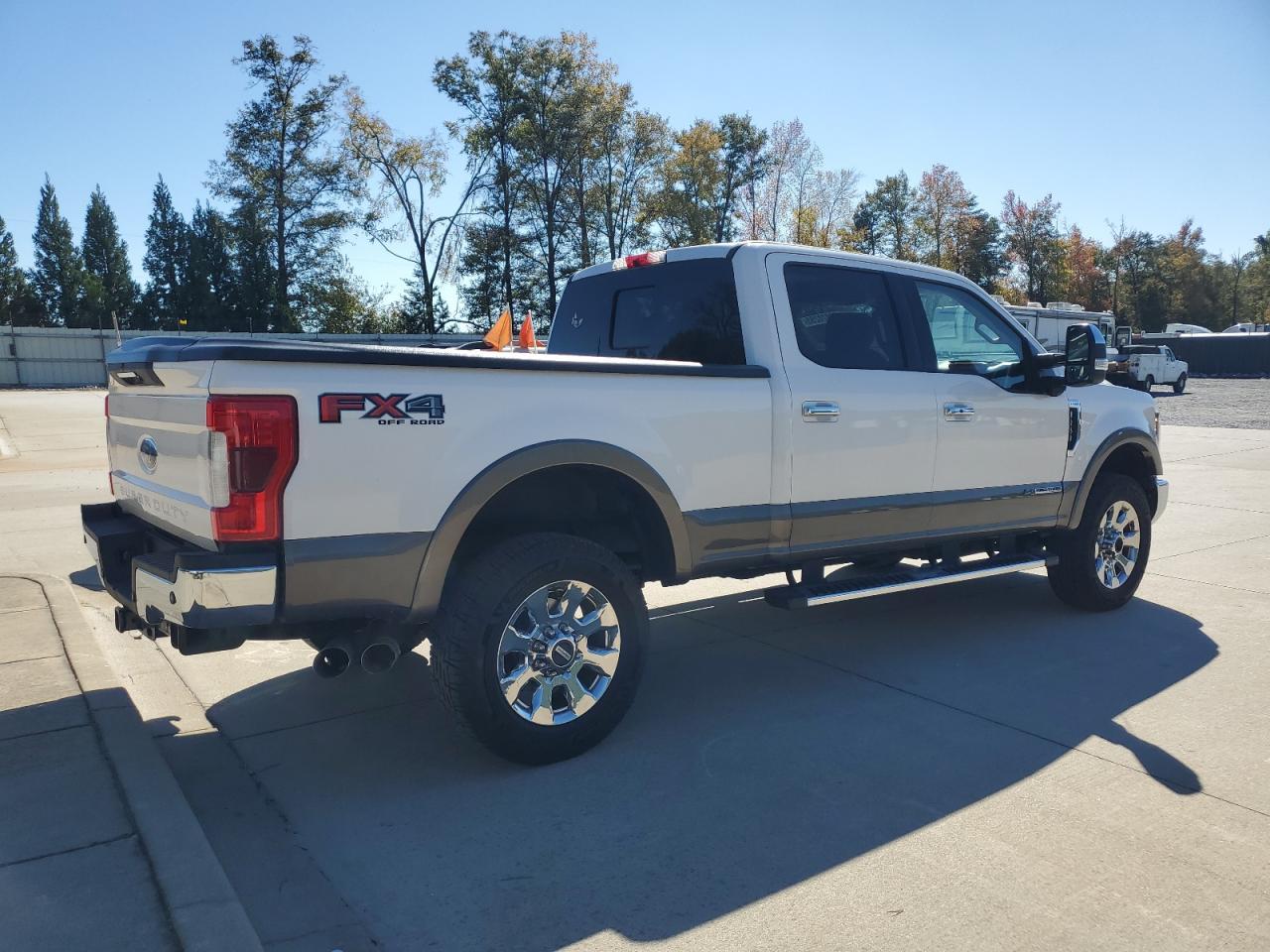 2019 Ford F250 Super Duty - Фото 3
