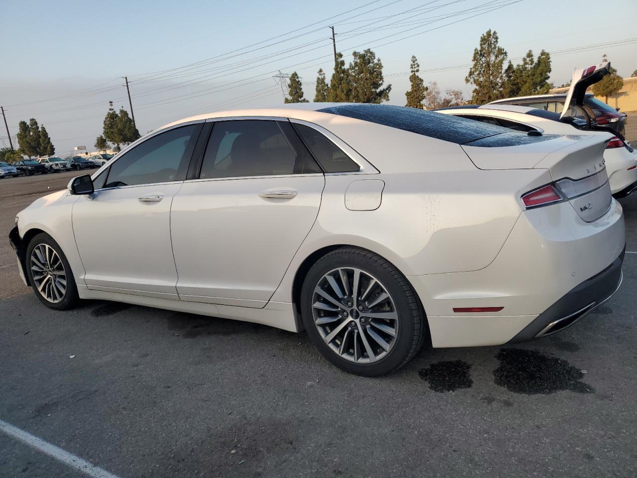 2017 Lincoln Mkz Hybrid Premiere - Image 2
