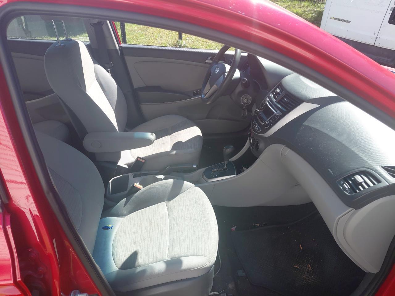 2016 Hyundai Accent Se - Фото 5