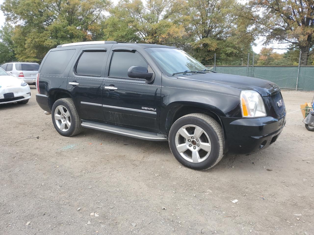 2014 GMC Yukon Denali - Фото 4