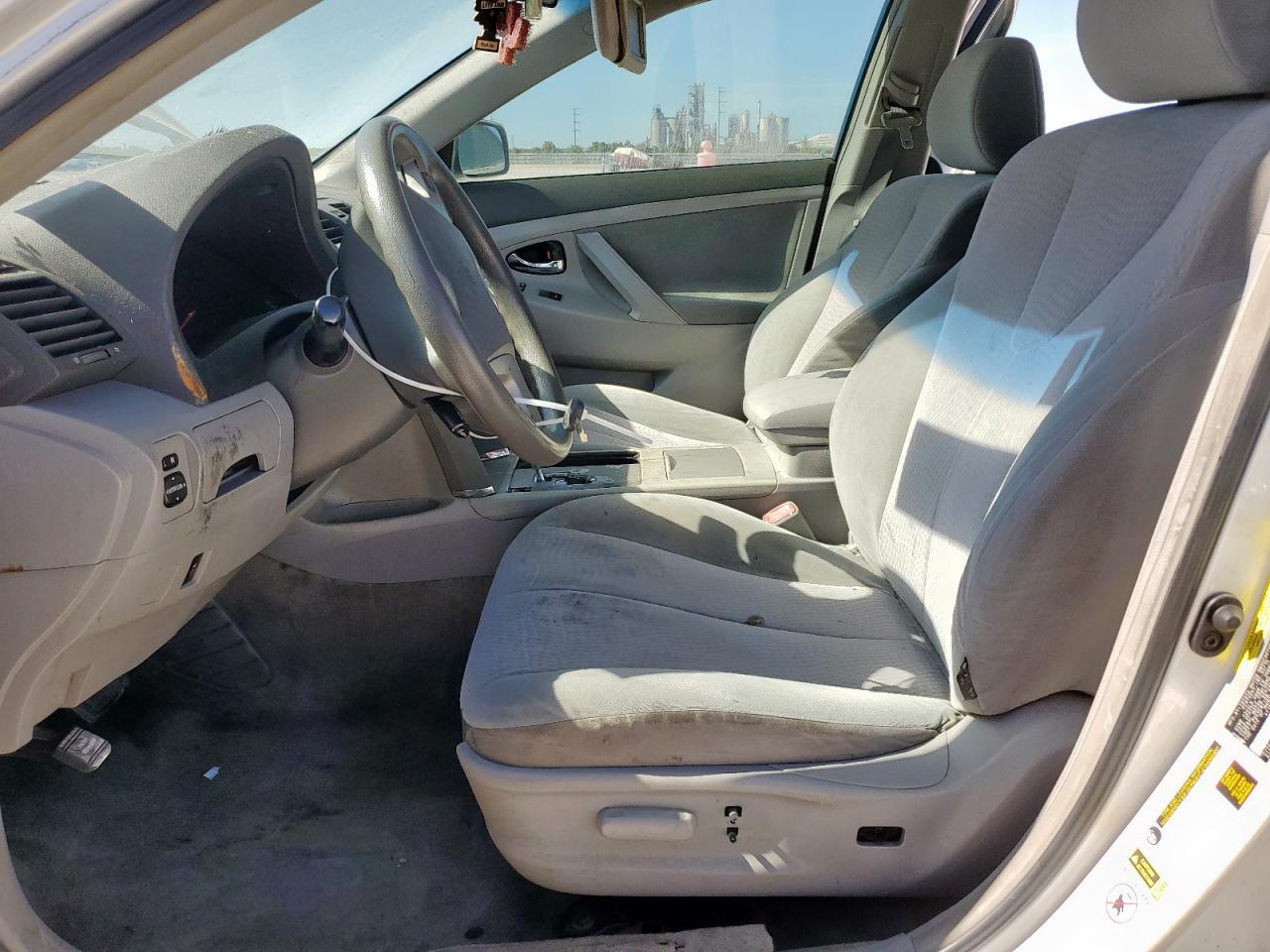 2011 Toyota Camry Base - Фото 7