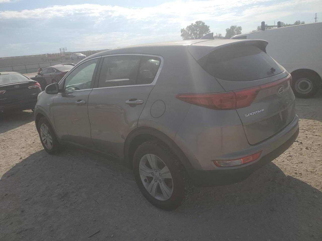2017 Kia Sportage Lx - Фото 2