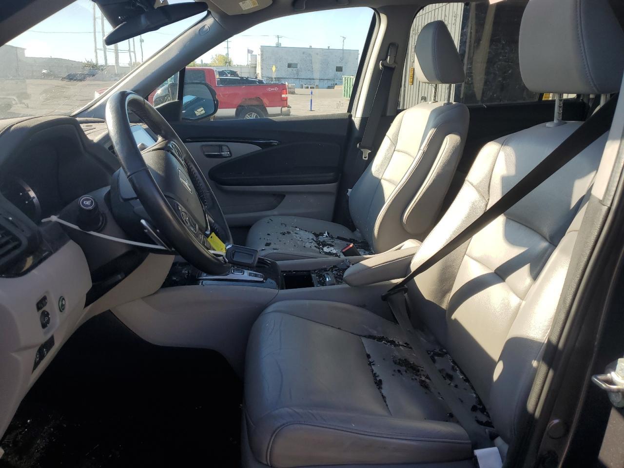 2017 Honda Pilot Touring - Image 7