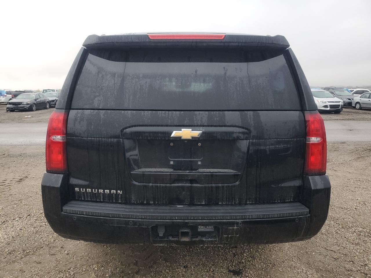 2017 Chevrolet Suburban C1500 Lt - Image 6