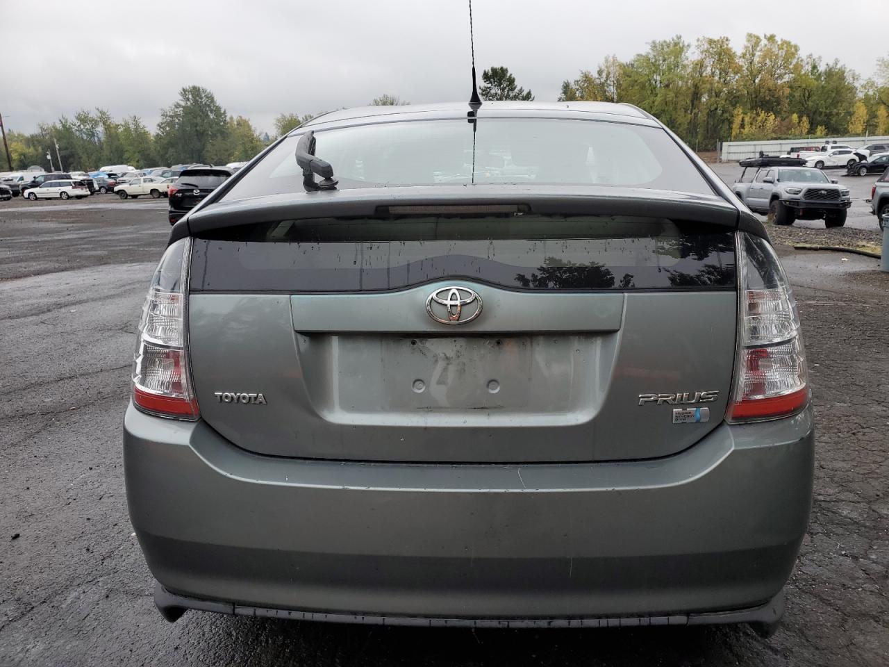 2004 Toyota Prius - Image 6