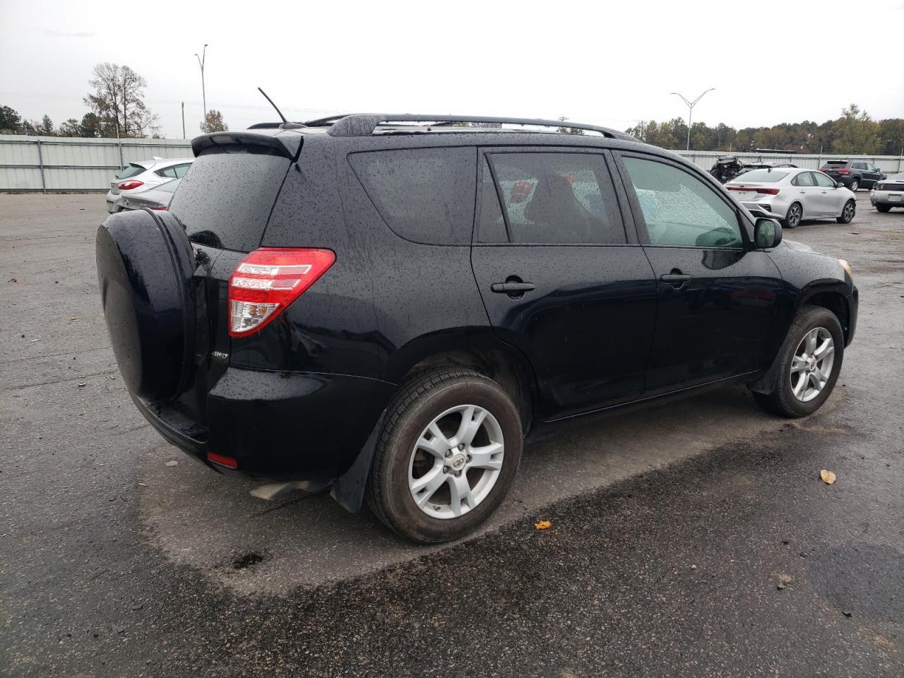 2011 Toyota Rav4 - Image 3