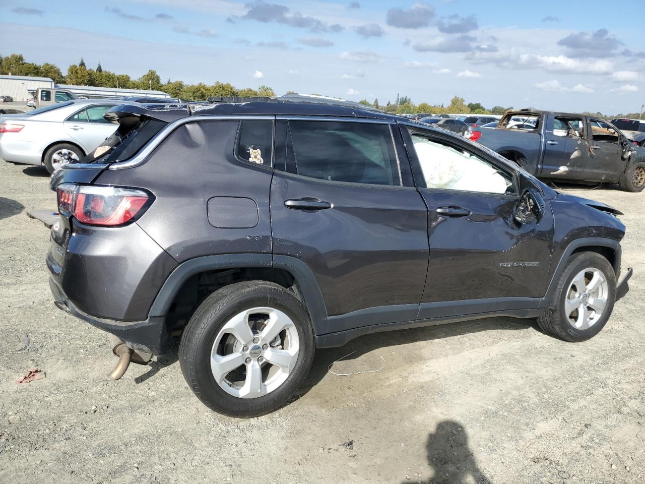 2020 Jeep Compass Latitude - Фото 3
