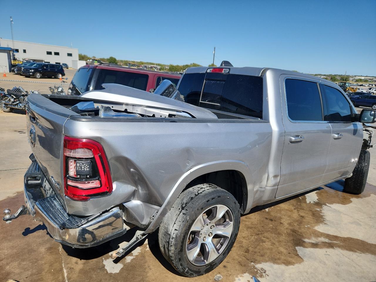 2019 Ram 1500 Laramie - Фото 3