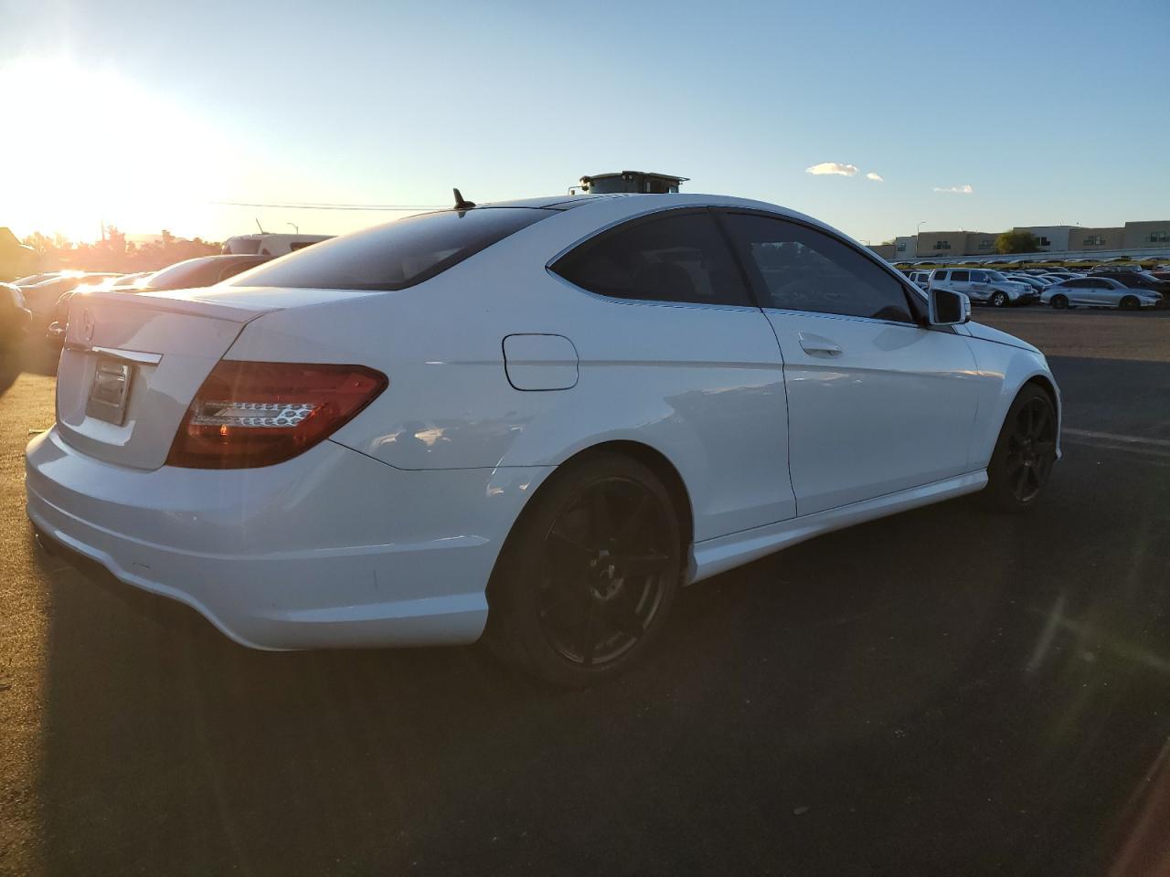 2013 Mercedes-Benz C 250 - Фото 3