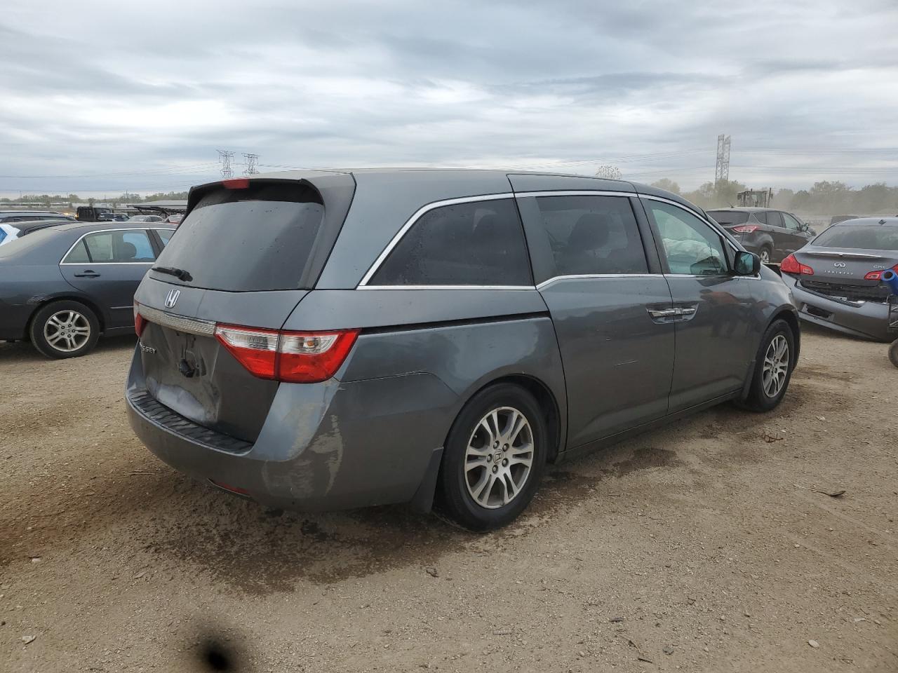 2011 Honda Odyssey Ex - Image 3