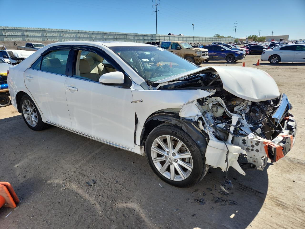 2013 Toyota Camry Hybrid - Image 4
