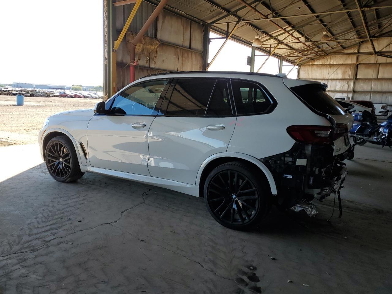 2020 BMW X5 Sdrive 40I - Фото 2