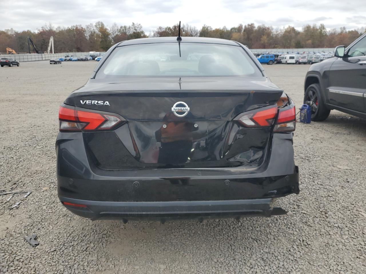 2021 Nissan Versa S - Фото 6