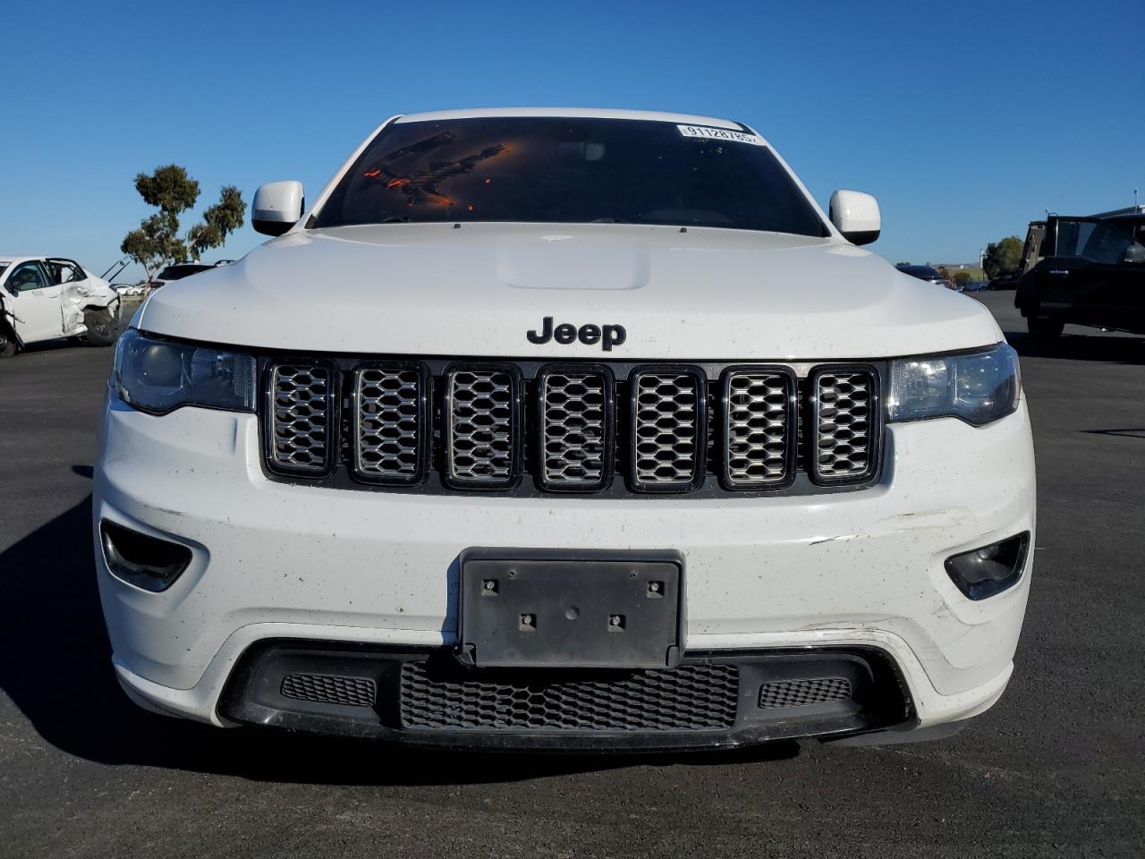 2020 Jeep Grand Cherokee Laredo - Фото 5