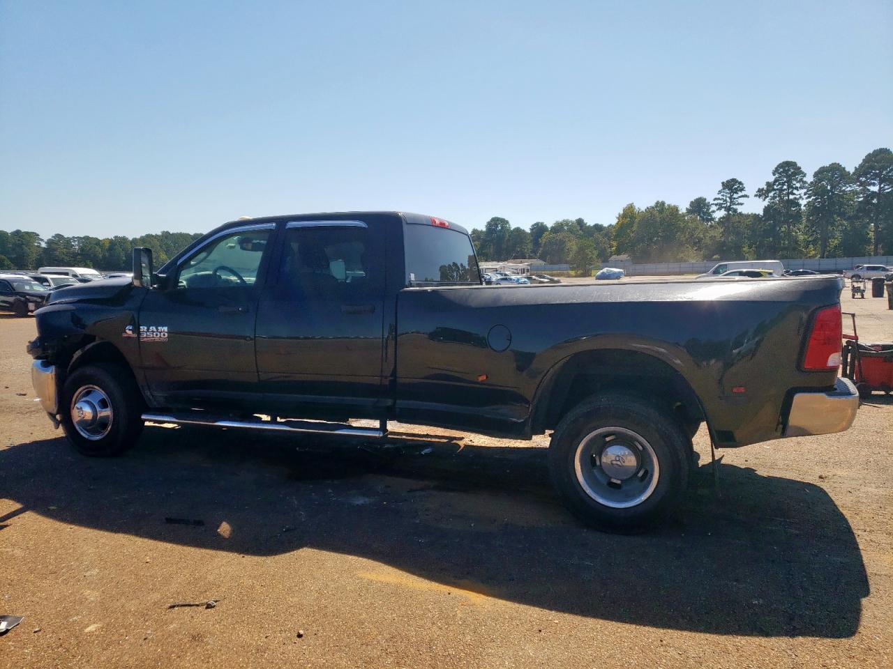 2016 Ram 3500 St - Image 2