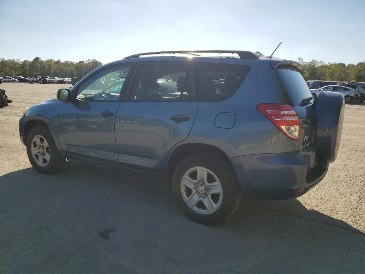 2012 Toyota Rav4 - Фото 2