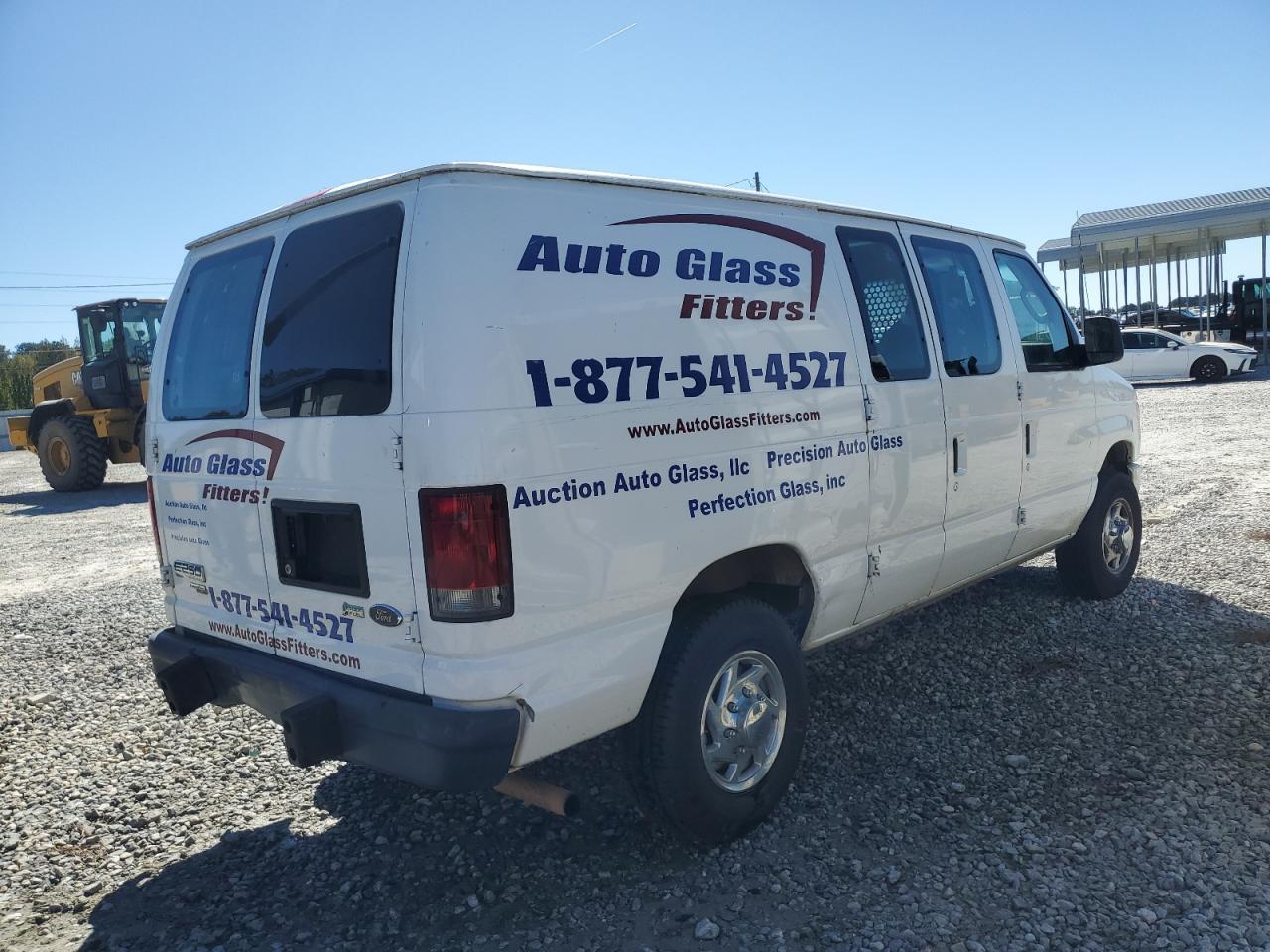 2013 Ford Econoline E250 Van - Image 3