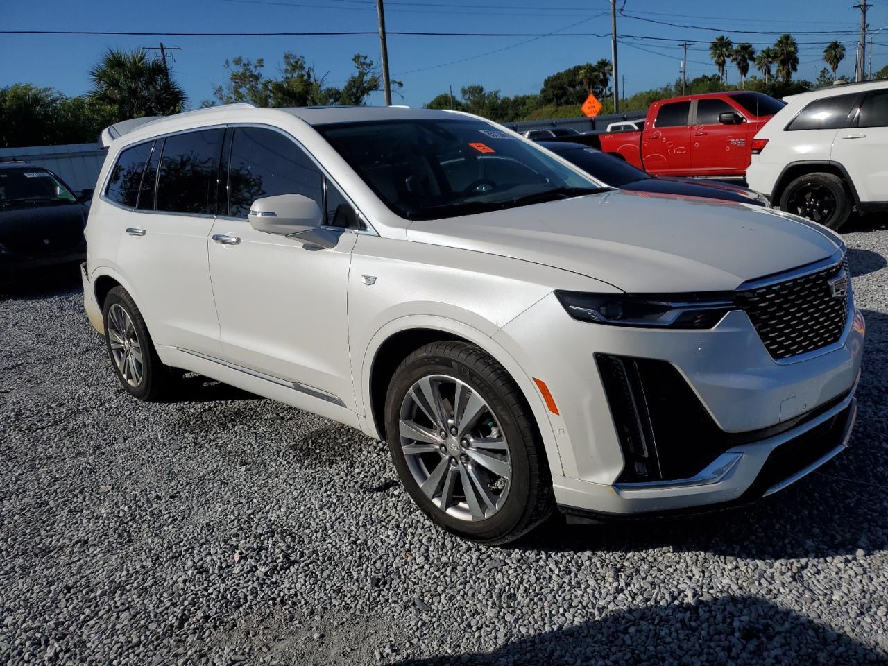 2023 Cadillac Xt6 Premium Luxury - Image 4