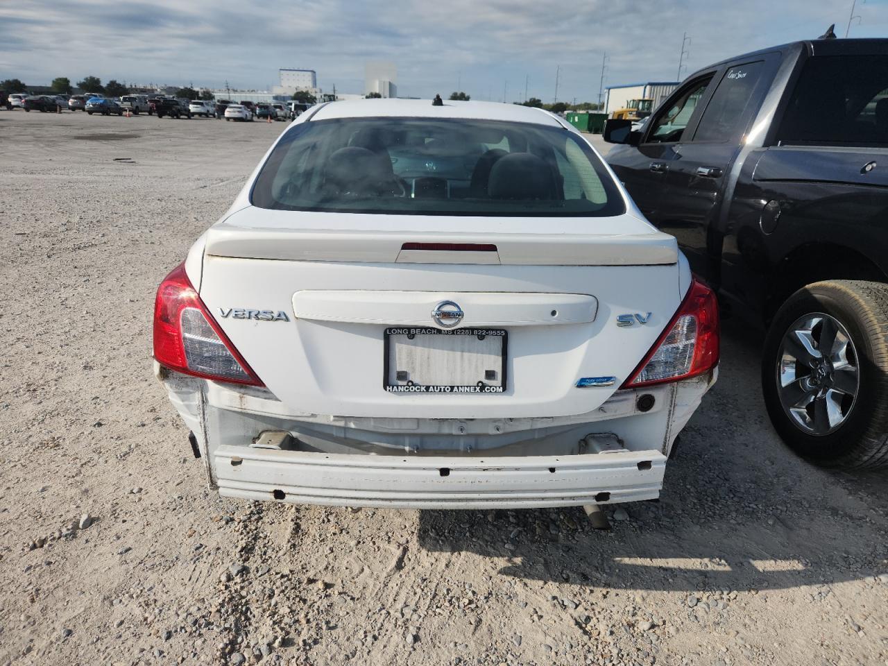 2016 Nissan Versa S - Image 6