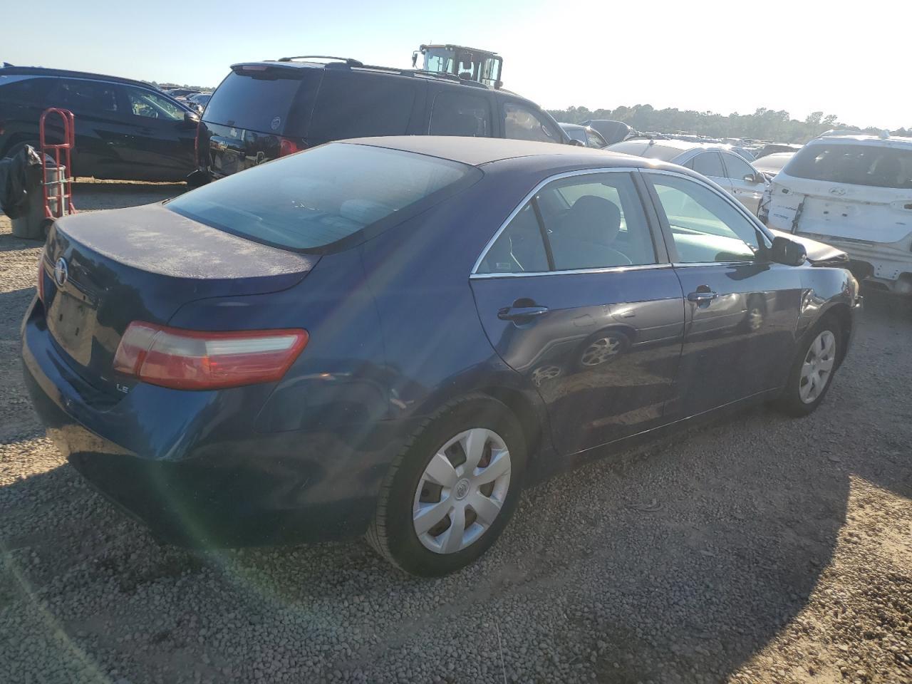 2009 Toyota Camry Base - Фото 3