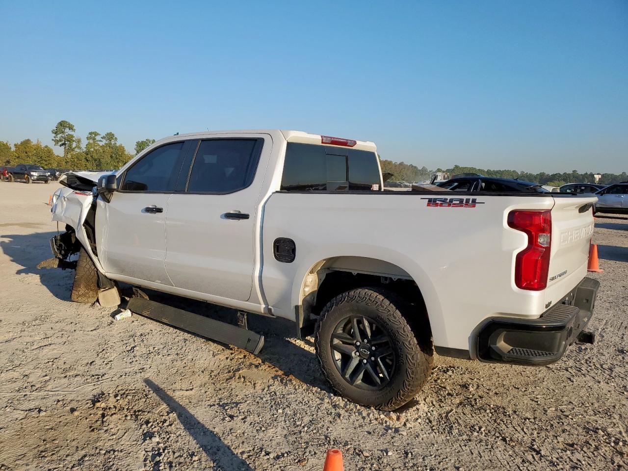 2023 Chevrolet Silverado K1500 Lt Trail Boss - Фото 2