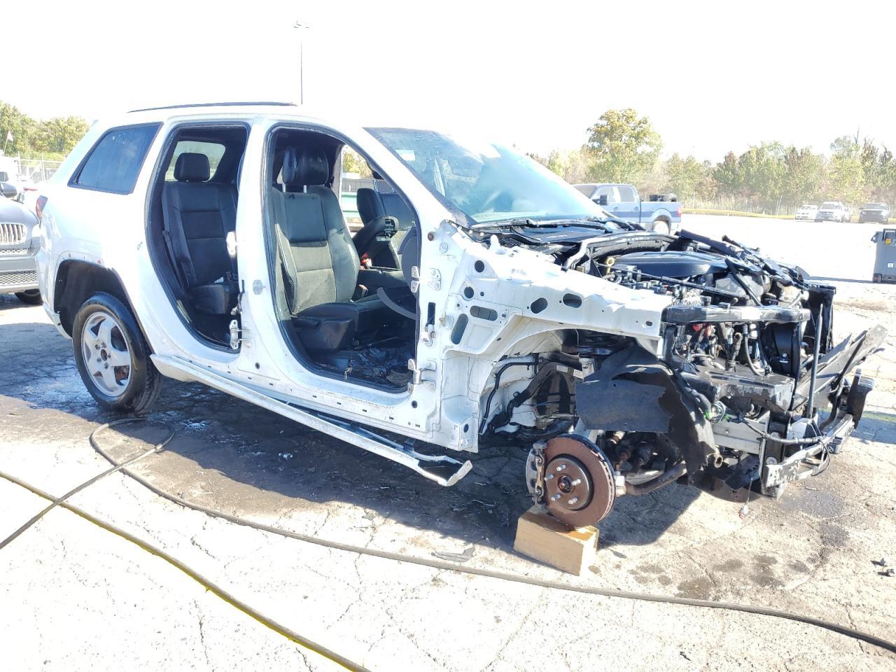 2018 Jeep Grand Cherokee Laredo - Image 4