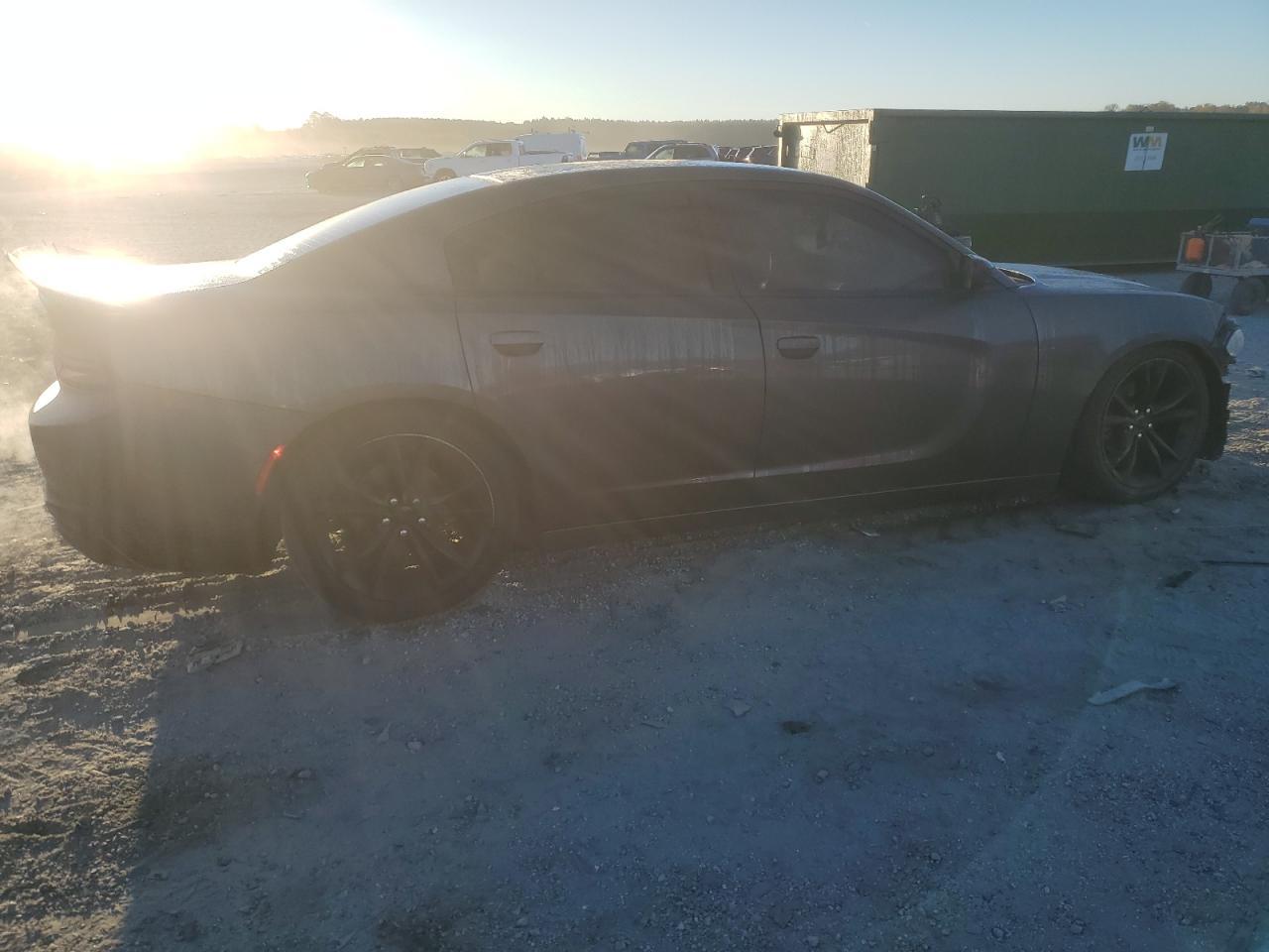 2016 Dodge Charger Se - Image 3
