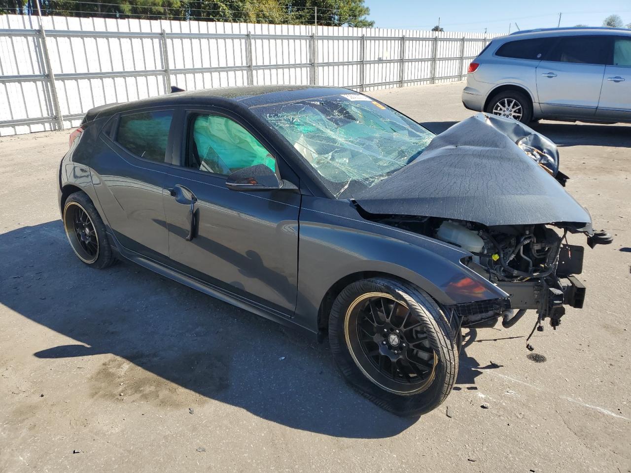 2019 Hyundai Veloster Turbo - Фото 4